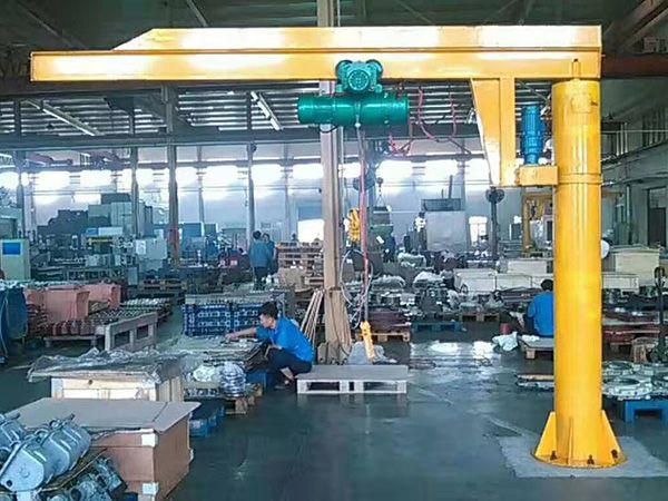 Station column cantilever crane project