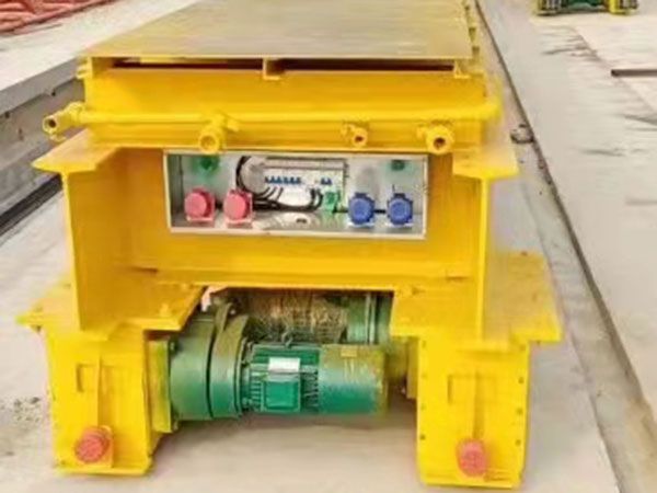 Flat ground vehicle